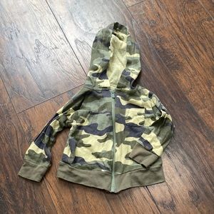 B2G1 FREE camo zip up jacket